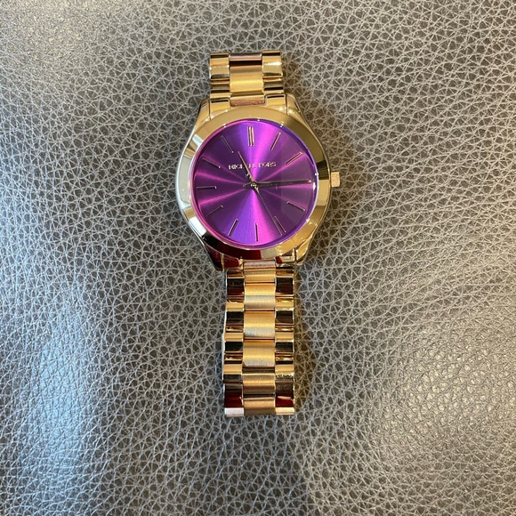 Michael Kors Watch - Picture 3 of 5